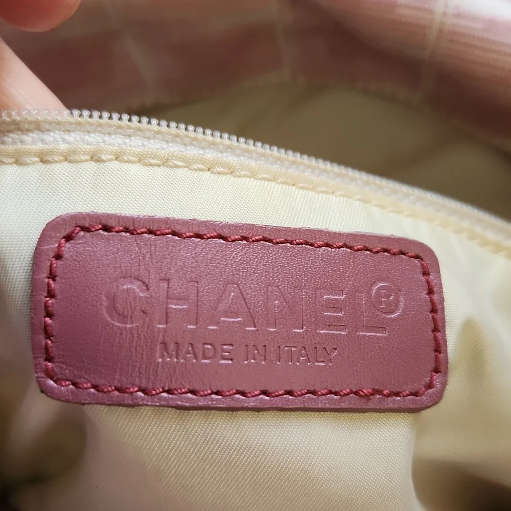 Chanel Tote Bag - Picture 6 of 17